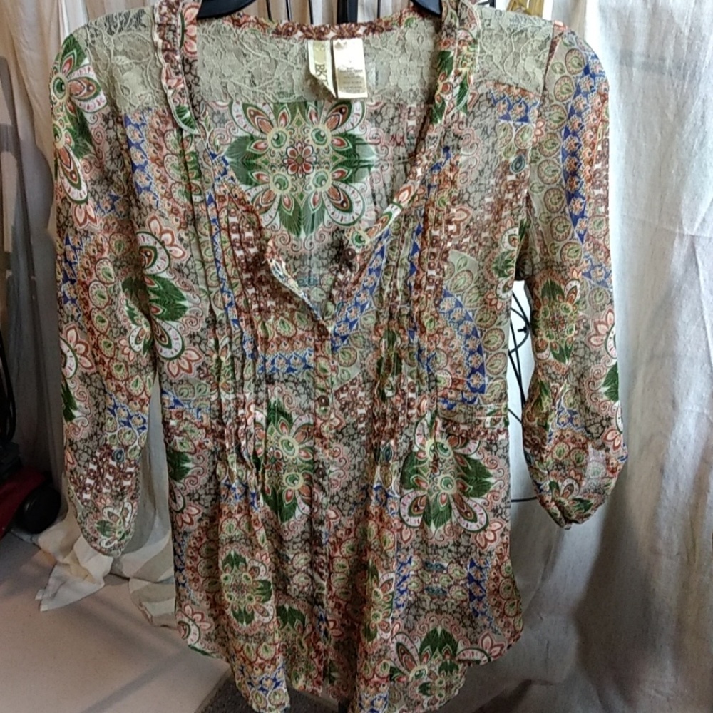 Woman's shirt